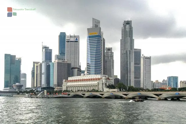 Singapore skyline