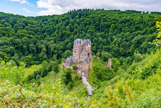 Burg Eltz an der Elz