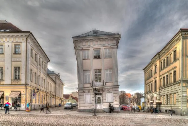 The "Tartu Tower of Pisa"