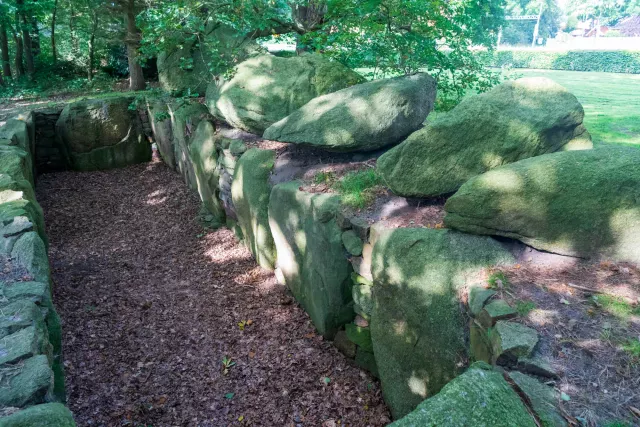 Großsteingrab an den Hünensteinen bei Werlte 