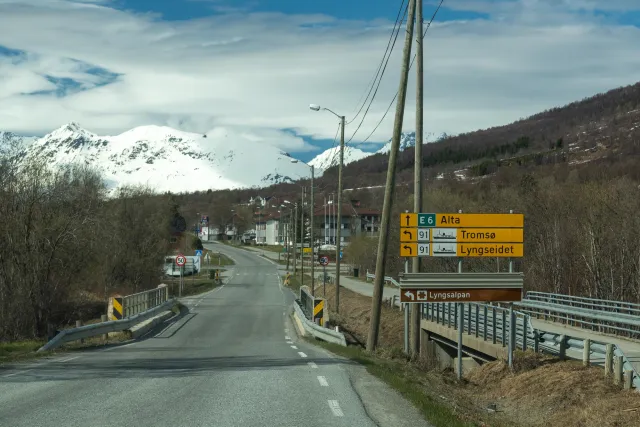 Fahrt zu den Lyngenfjordalpen