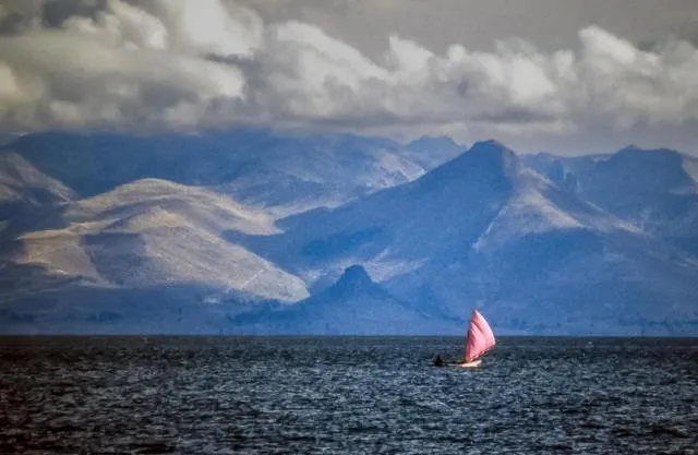 NFT 014: Segeln auf dem Titicacasee zwischen Peru und Bolivien