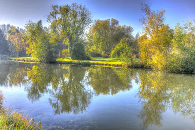 Cycling along the Somme near Amiens